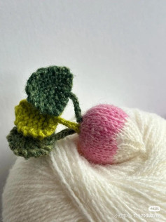 Knitted Spring Radish Pattern Chart