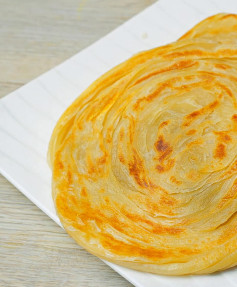 Lachha Paratha Recipe: Multi-layered Soft Karachi Flatbread with Ghee and Flour