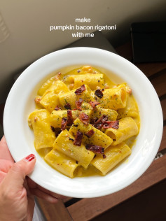 Make Pumpkin Bacon Rigatoni with me