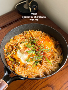 Make Soondubu Shakshuka with me: Fusion spicy noodle soup recipe