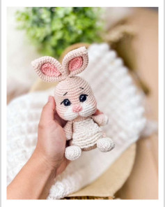 Мастер-класс по вязанию амигуруми кролика: схема и описание