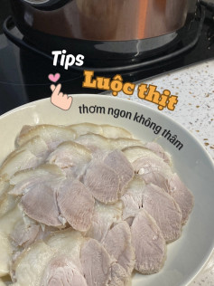 Mẹo luộc thịt thơm ngon, trắng hồng không thâm