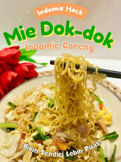 Mie Dok-dok Indomie Goreng: Mẹo chế biến mì ăn liền với trứng, xúc xích và rau