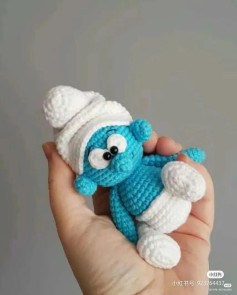 Mini Smurf Amigurumi Crochet Pattern: Complete Step-by-Step Tutorial for Cute Blue Doll with White Hat