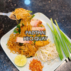 Món Padthai Heo Quay - Công thức nấu mì xào Thái với thịt heo quay, tàu hủ chiên và giá đỗ