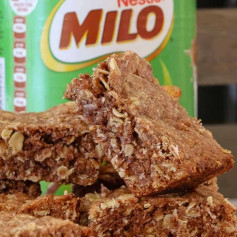 Oat & Milo Slice: Chewy, Malty Chocolate Treat with Crispy Edges
