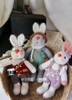 One-piece Knitted Retro Rabbit Doll Pattern Guide