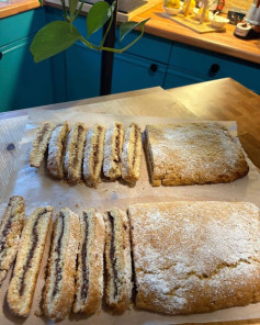 Pasta Frolla Farcita con Cioccolata e Marmellata: Torta biscotto dolce ripieno
