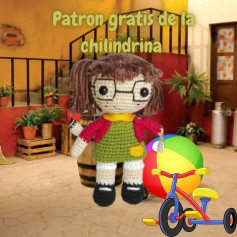 Patrón gratis de la Chilindrina: Tutorial paso a paso para hacer amigurumi con gafas, vestido verde y coletas