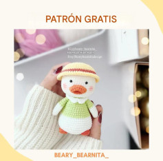 Patrón gratis: Pato de verano amigurumi con gorro y suéter verde