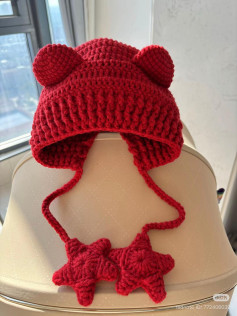 Red Bear Ear Crochet Hat with Star Tassels Pattern