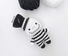 Схема вязания амигуруми Скелет по имени Джек: голова, тело, руки и шляпа