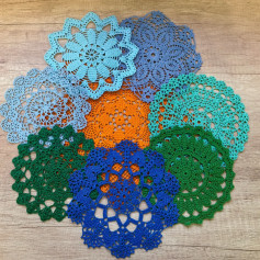 Схемы вязания ажурных салфеток крючком, цветные примеры и инструкции