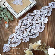 Sơ đồ móc len chi tiết cho ruy băng trang trí Santana 'Antonina' với họa tiết hoa văn phức tạp