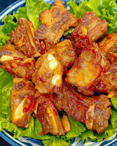 Sườn Heo Xào Chao Chua Ngọt Cay Thấm Vị