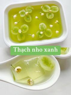 Thạch nho xanh thanh mát với hoa nhài và lát nho tươi