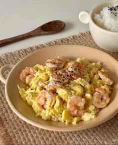 Trứng Rán Tôm Mềm Béo Ngon - Công Thức Trộn Tinh Bột