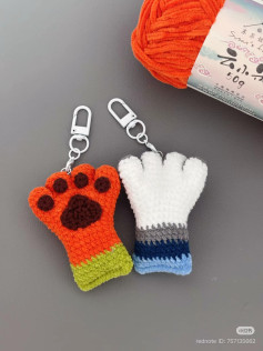 Zootopia Nick and Judy Paw Keychains Crochet Pattern