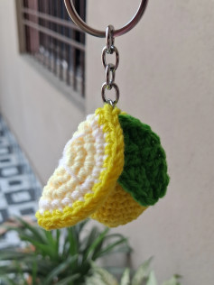 Cute Crochet Lemon Keychain Pattern: Beginner Friendly Chart for DIY Amigurumi Charm