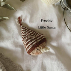 Freebie Crochet Pattern: Little Santa Amigurumi Doll with Brown Striped Hat