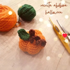 Halloween Crochet Pumpkin Tutorial: Complete Amigurumi Pattern with Materials and Stitch Abbreviations