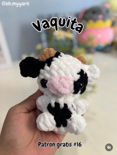Patrón gratis Mini Vaquita: Búp bê bò con móc len Chenille màu đen trắng và cam